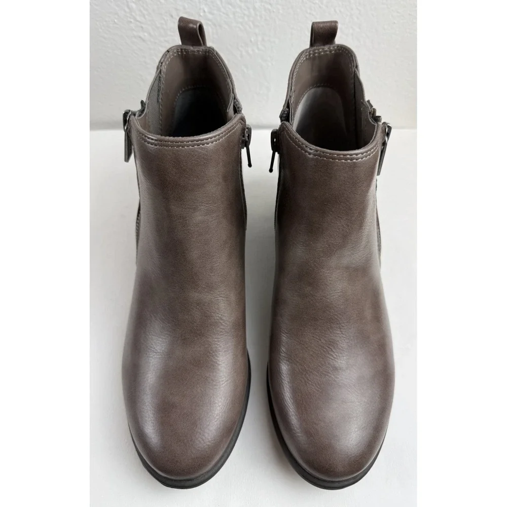 Unisa Pancey Chestnut Brown Leather Round Toe Zip Up Womens Ankle Boots Sz 7.5M